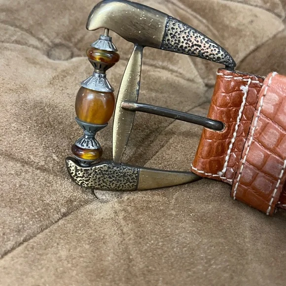 I.Magnin Vtg. Leather Belt Made in Italy 🌵Large - Picture 2 of 10